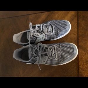 Nike Men’s Arrowz Se